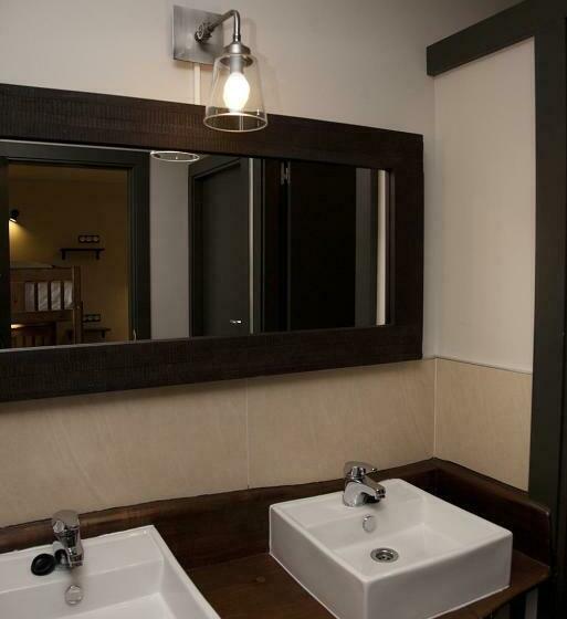 חדר קלאסי לארבעה, Hostel Albergue Monte Perdido