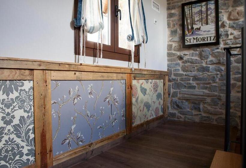Четырехместный Номер Классик, Hostel Albergue Monte Perdido