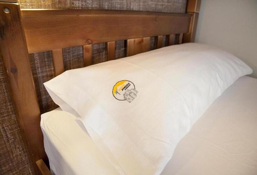 Четырехместный Номер Стандарт, Hostel Albergue Monte Perdido