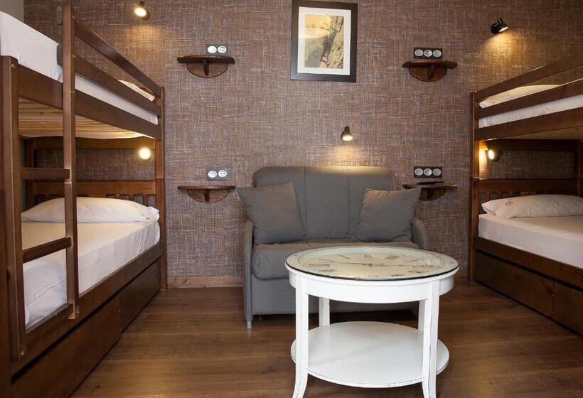 Четырехместный Номер Стандарт, Hostel Albergue Monte Perdido