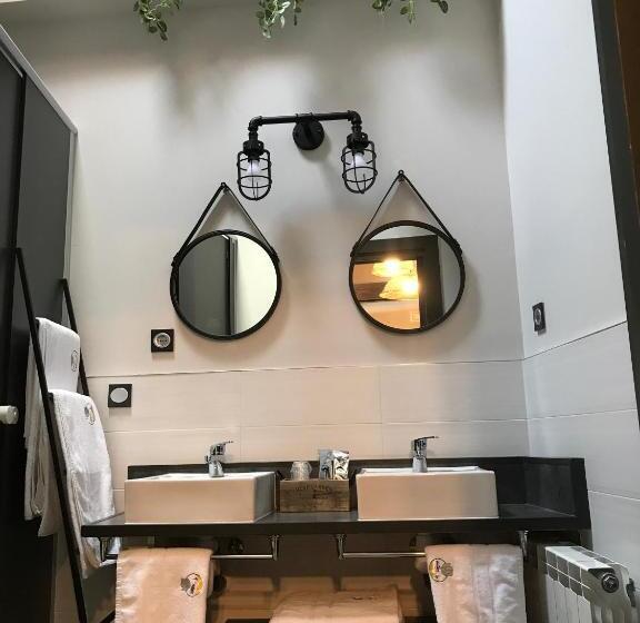 חדר משפתחתי סופריור, Hostel Albergue Monte Perdido