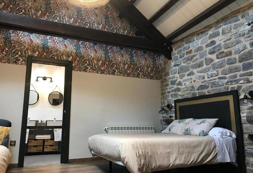 חדר משפתחתי סופריור, Hostel Albergue Monte Perdido