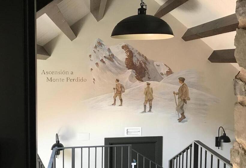 Семейный Номер, Hostel Albergue Monte Perdido
