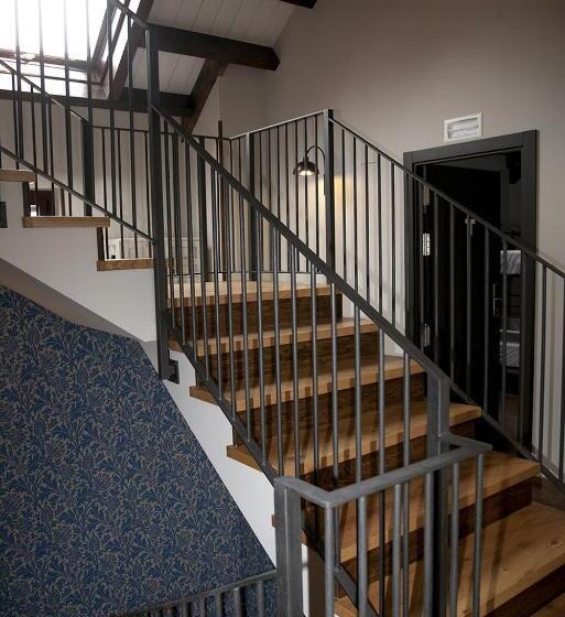 חדר משפחתי, Hostel Albergue Monte Perdido