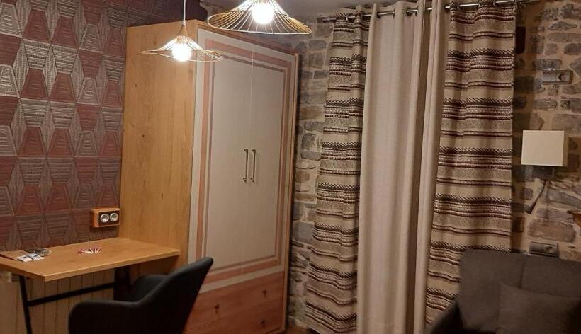 Семейный Номер, Hostel Albergue Monte Perdido
