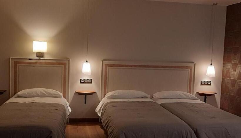 חדר משפחתי, Hostel Albergue Monte Perdido