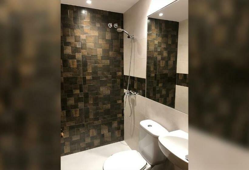 スタンダードルーム, A Nieu