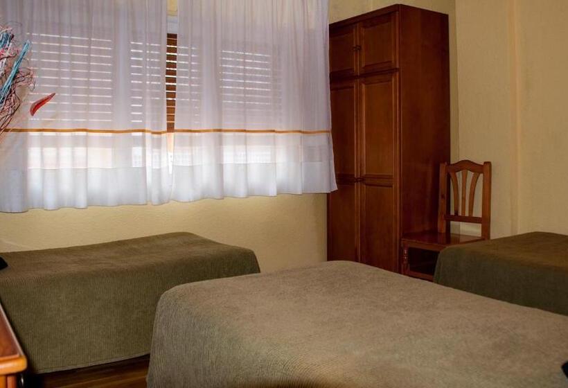 スタンダードルーム, A Nieu