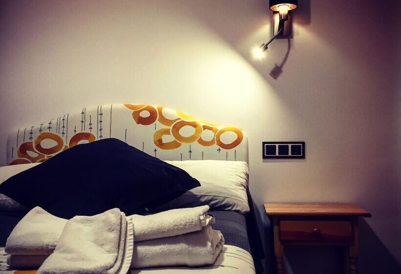 スタンダードルーム, A Nieu