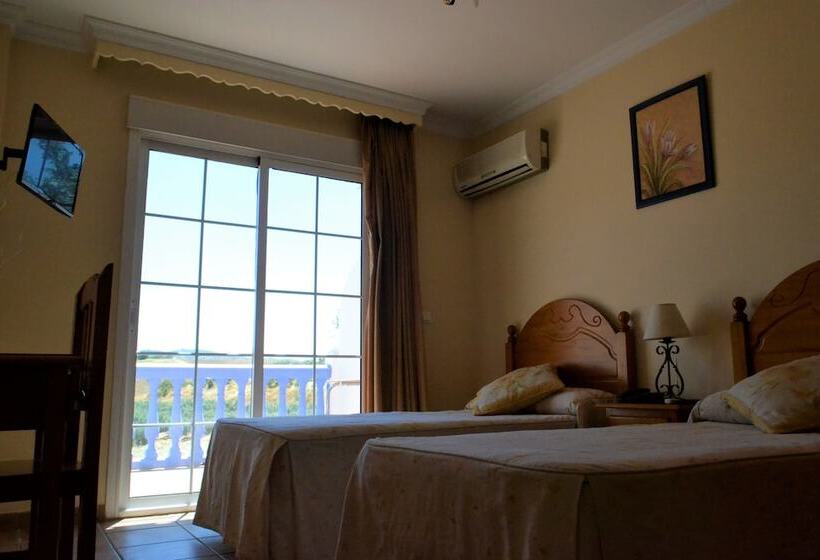 Номер Стандарт Вид на Горы, Arco Del Sol