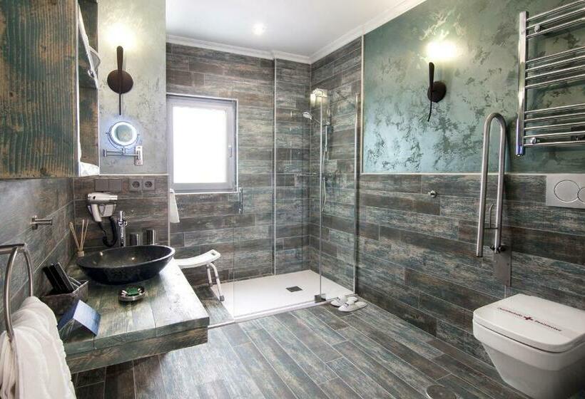 غرفة قياسية ثلاثية مزودة بشرفة, Boutique Hotel Sierra De Alicante