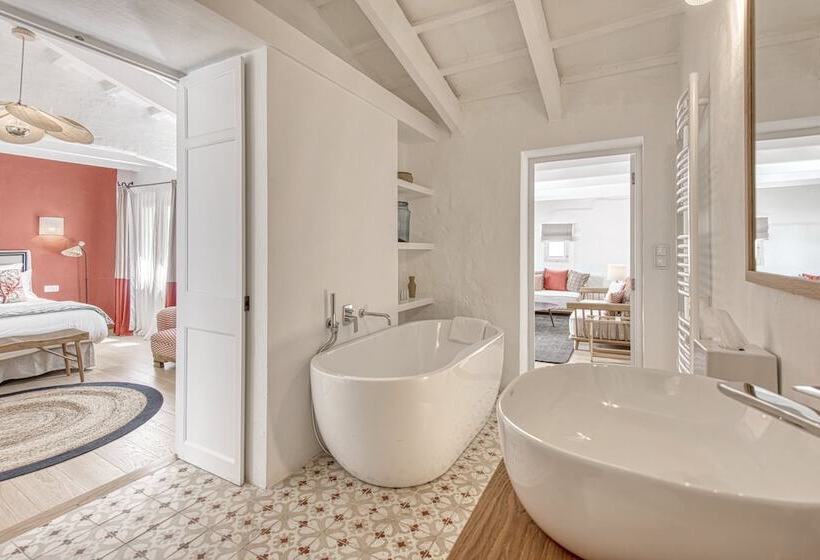 جناح مزود بتراس, Can Alberti 1740 Boutique