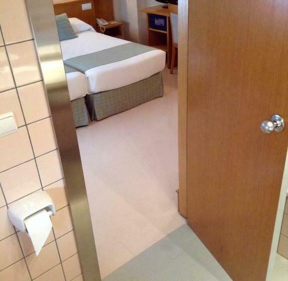 غرفة قياسية, Central