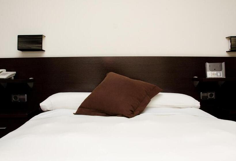 标准间, Ciudad De Alcala