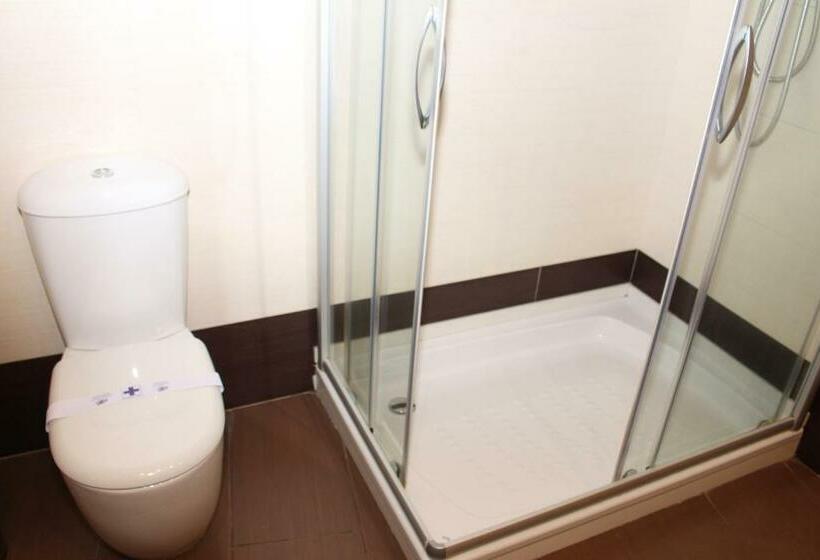 标准间, Ciutat D Amposta