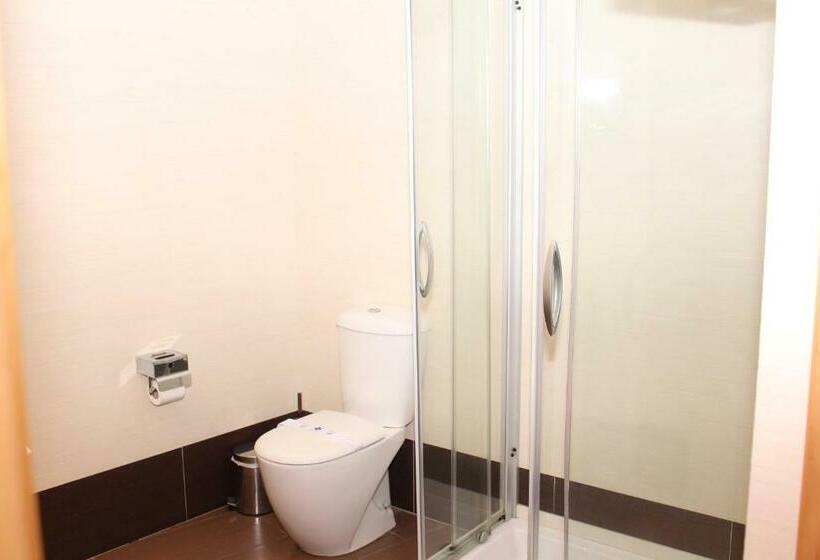 标准间, Ciutat D Amposta