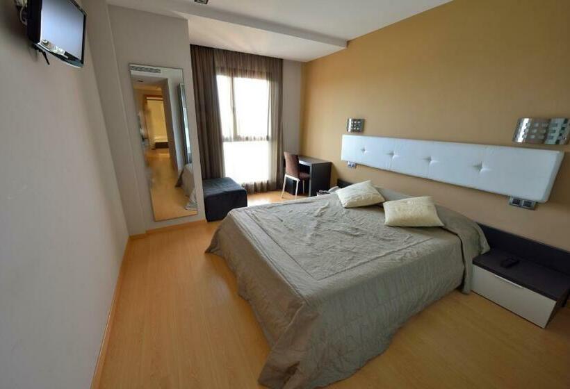 标准间, Ciutat D Amposta