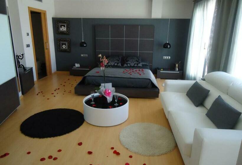 标准间, Ciutat D Amposta