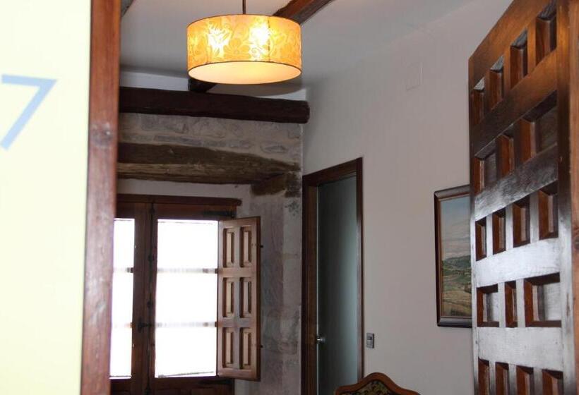 جناح, Concejo Hospederia