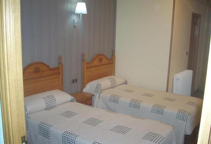 غرفة قياسية, Corona De Castilla