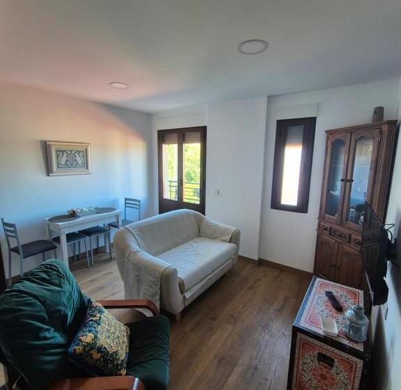 标准工作室, Apartamentos Rio Almar