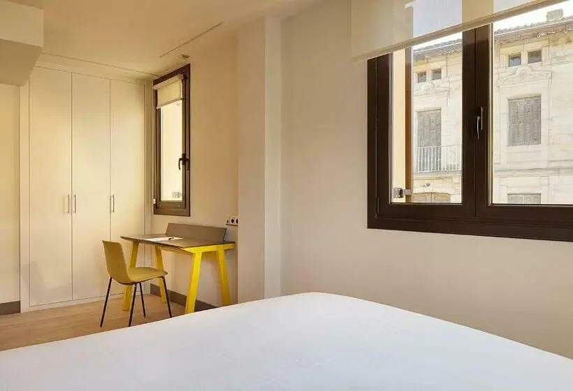 Deluxe-huone, Imaz