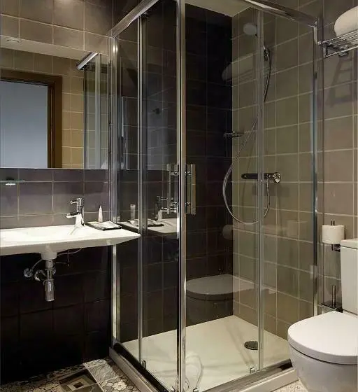 Standard Yhden Hengen Huone, Imaz