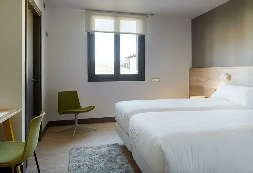 Standard-huone, Imaz