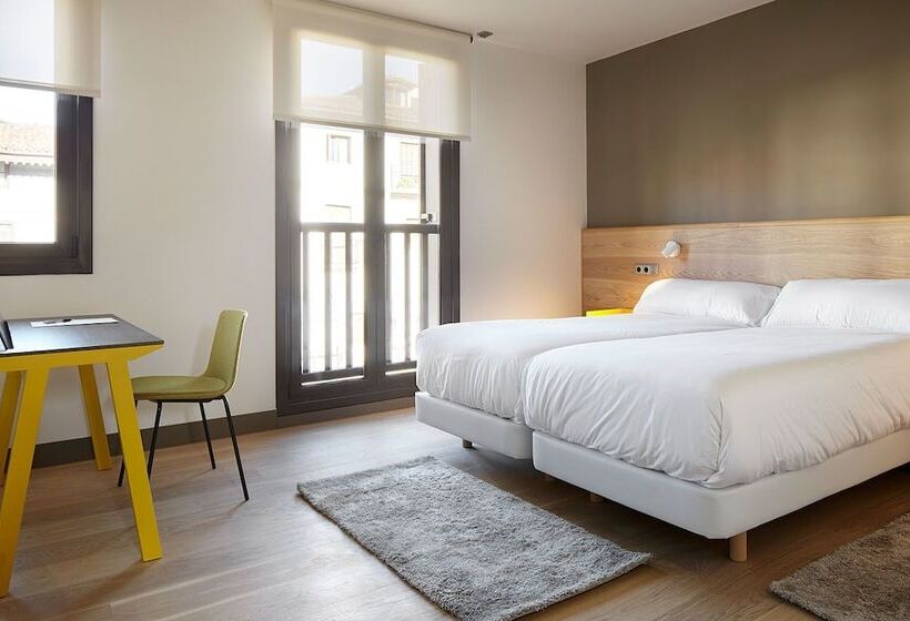 اتاق استاندارد, Imaz