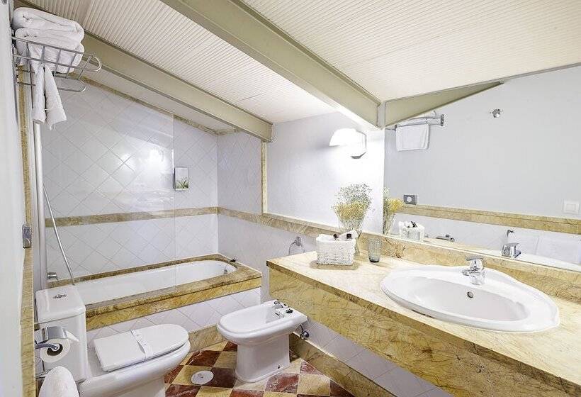 Полулюкс Вид на Горы, Labreña