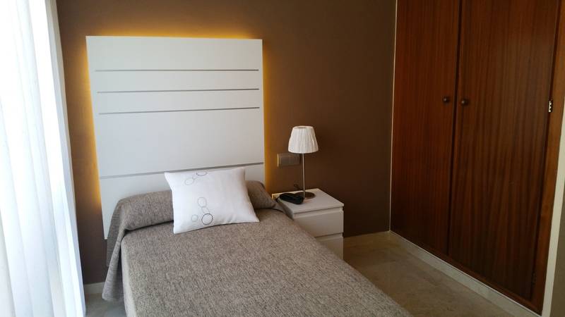 חדר סטנדרט יחיד, Alguer