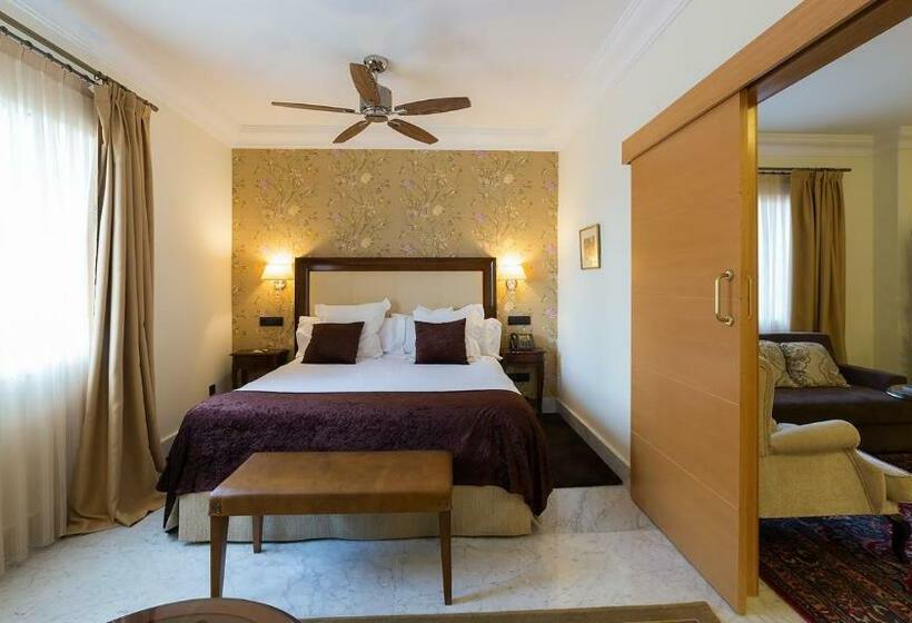 Люкс Повышенной Комфортности, Los Cinco Enebros