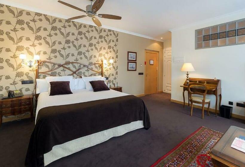 Номер Стандарт, Los Cinco Enebros