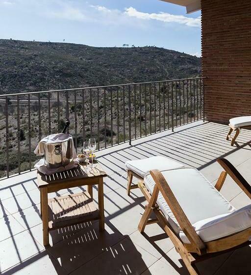 Номер Deluxe, Los Cinco Enebros