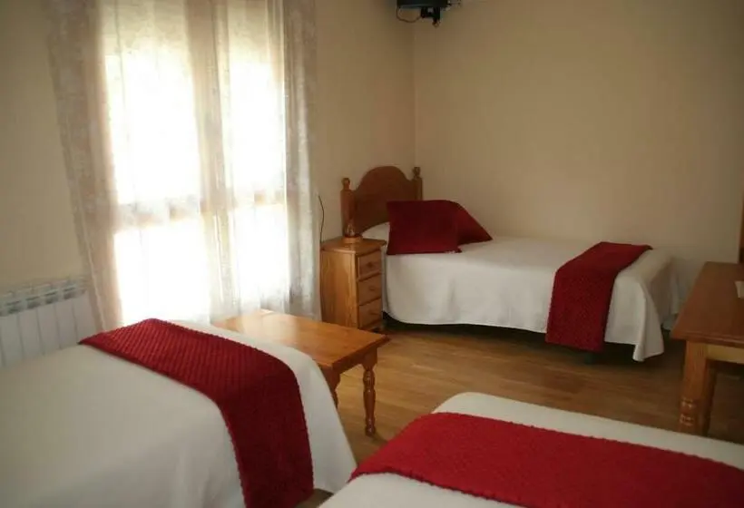 3-Bett-Standardzimmer, Mesón De Salinas