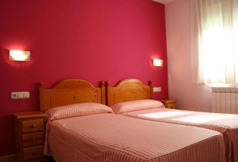 Апартаменты 2 Спальни, Mesón De Salinas