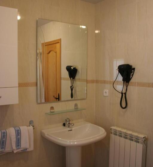 Апартаменты 2 Спальни, Mesón De Salinas