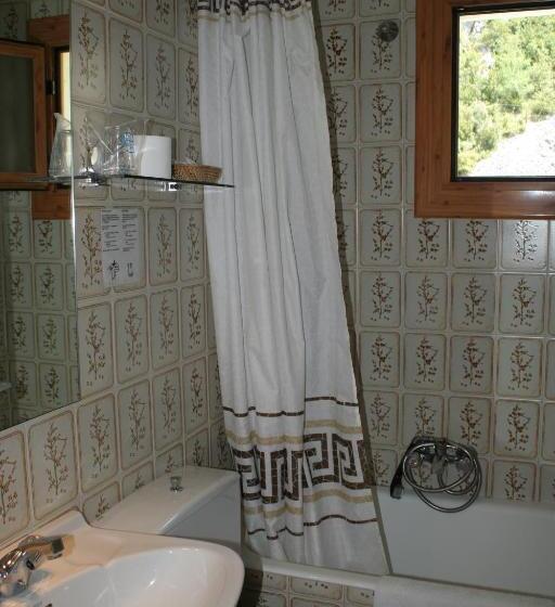 Номер Стандарт Индивидуальный, Mesón De Salinas