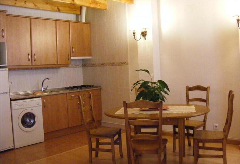 Апартаменты 2 Спальни, Mesón De Salinas