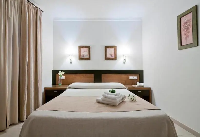 Standard Room, Restaurante Blanco Y Verde