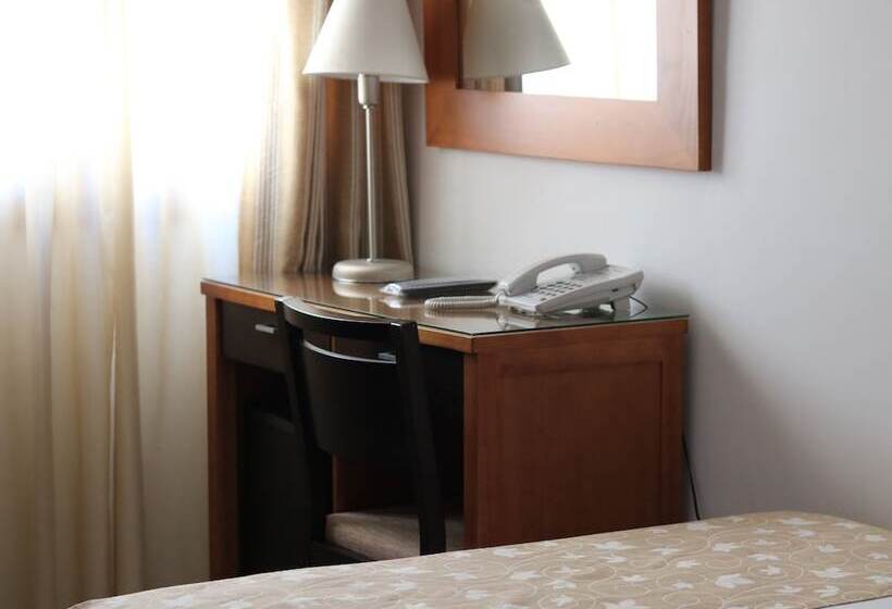 اتاق استاندارد یک نفره, Restaurante Blanco Y Verde