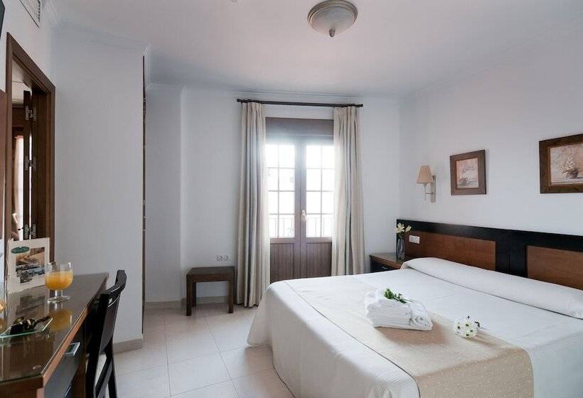 اتاق استاندارد, Restaurante Blanco Y Verde