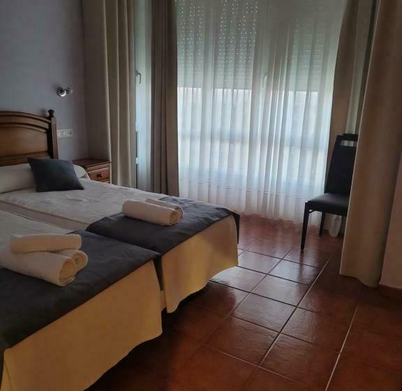 غرفة قياسية ذات إطلالة, Restaurante El Fornon