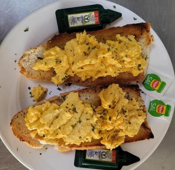 غرفة قياسية مطلّة علي البحر, Restaurante El Fornon