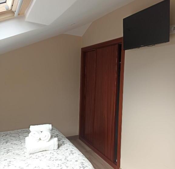 غرفة قياسية مطلة على الجبل, Restaurante El Fornon