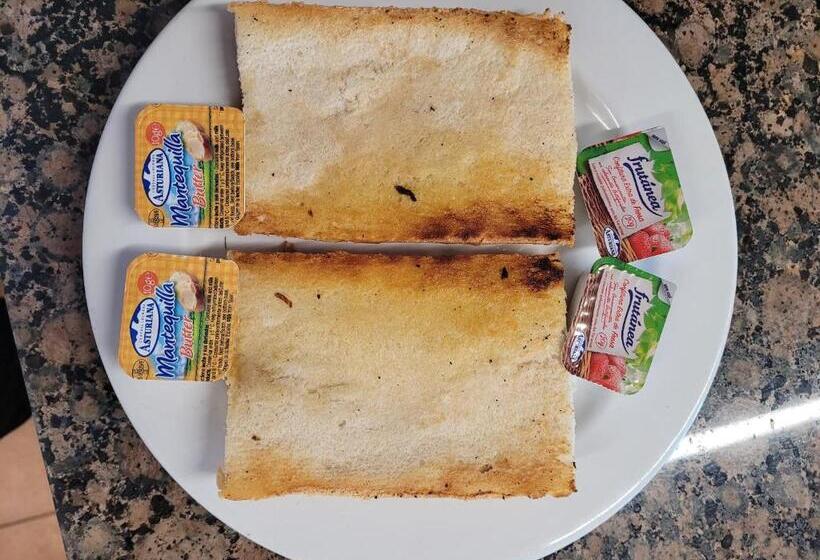 غرفة قياسية مطلة على الجبل, Restaurante El Fornon