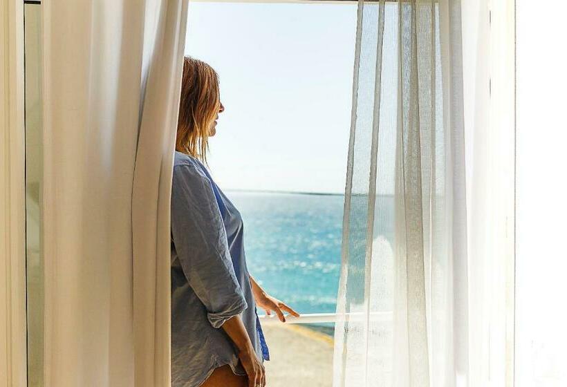 Полулюкс, Labreña