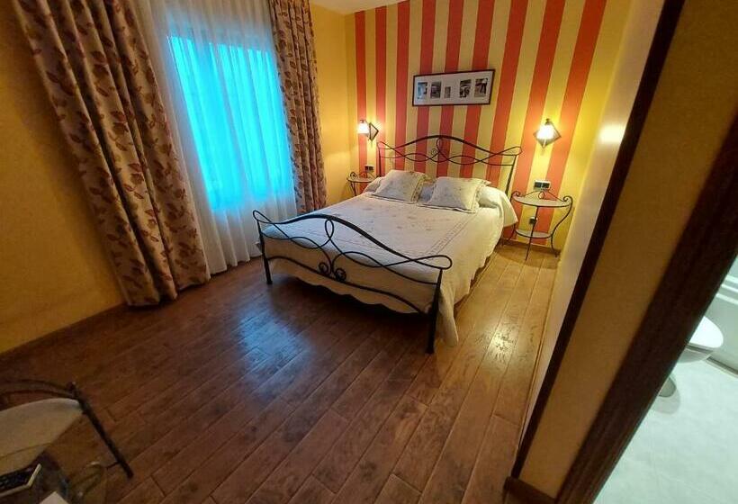 סוויטה דלוקס, Rural Venta Del Alon