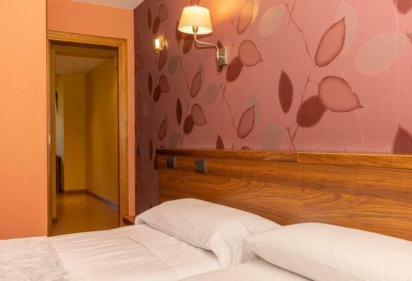 غرفة قياسية ثلاثية, Solana