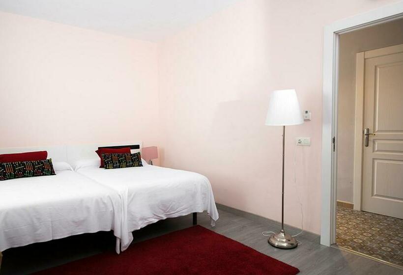 Номер Стандарт, Valle Del Oja